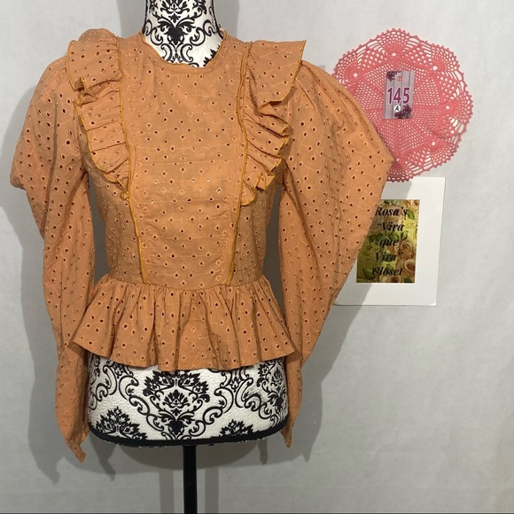 Olivaceous Mock Neck Long Sleeve Ruffled Eyelet Hobo Blouse Back Zippered NWT - Picture 2 of 9